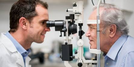 Top 4 Eye Tests and Exams for Older People